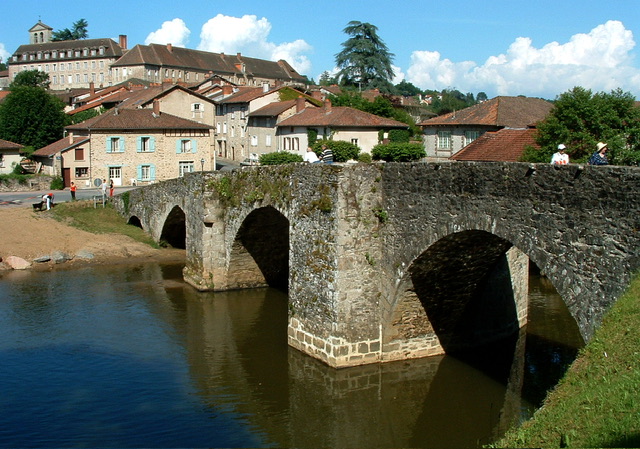 Pont du Sentier de la Briance à Solignac, en Haute-Vienne
