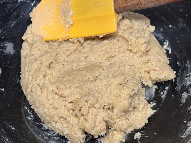 Pâte après avoir incorporé la farine