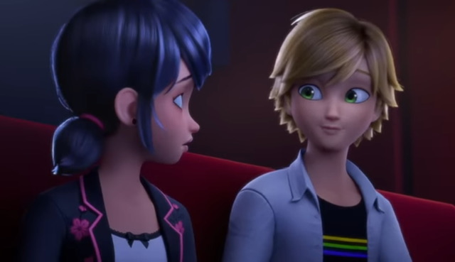 Marinette et Adrien dans une salle de ciné