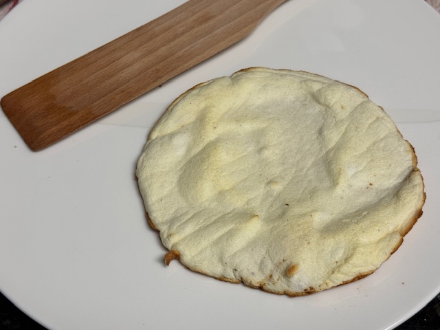 Crêpe sur l'assiette