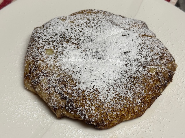 Gâteau saupoudré de sucre glace