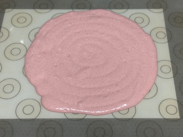 Première coque à la sortie du four