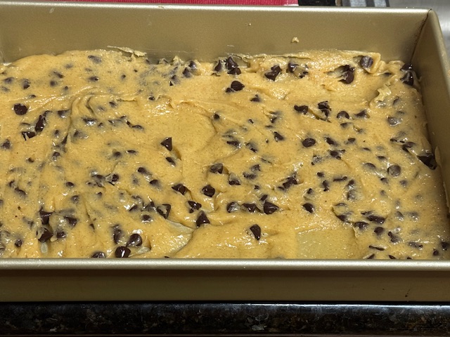 Pâte étalée dans le moule