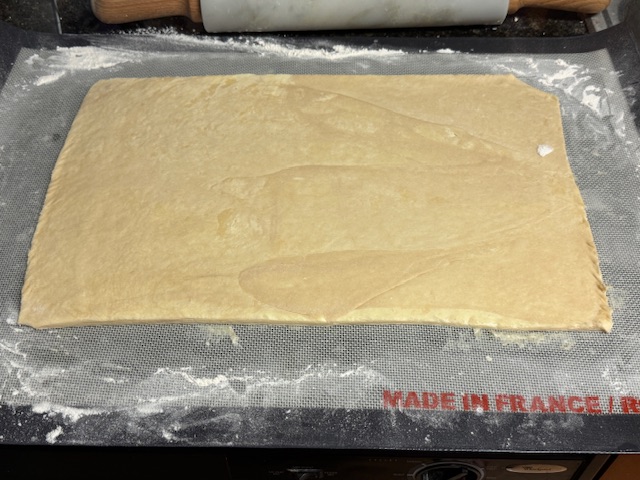 Pâte après avoir coupée les bords