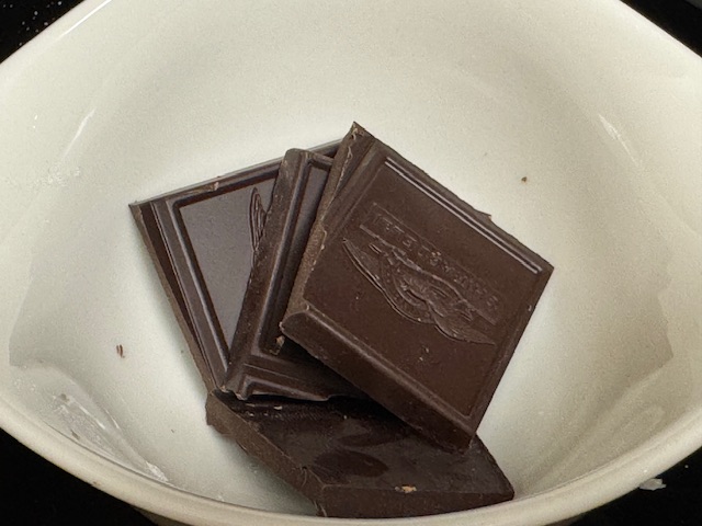 Carrés de chcolat noir