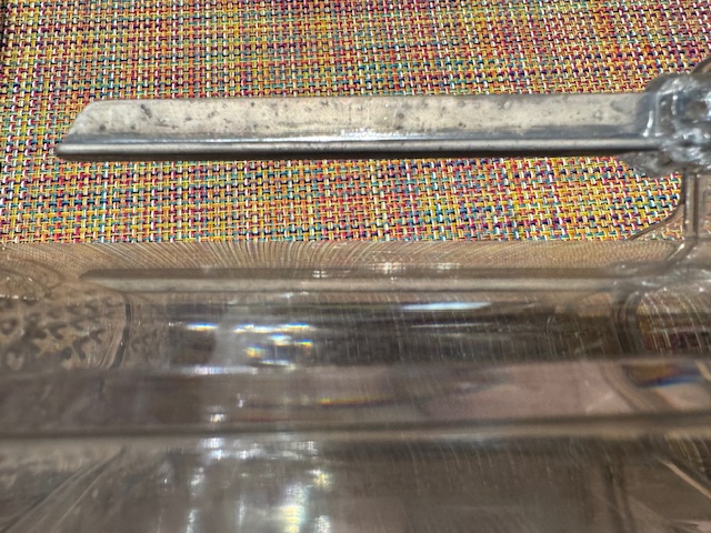 Même pièce, autre côté