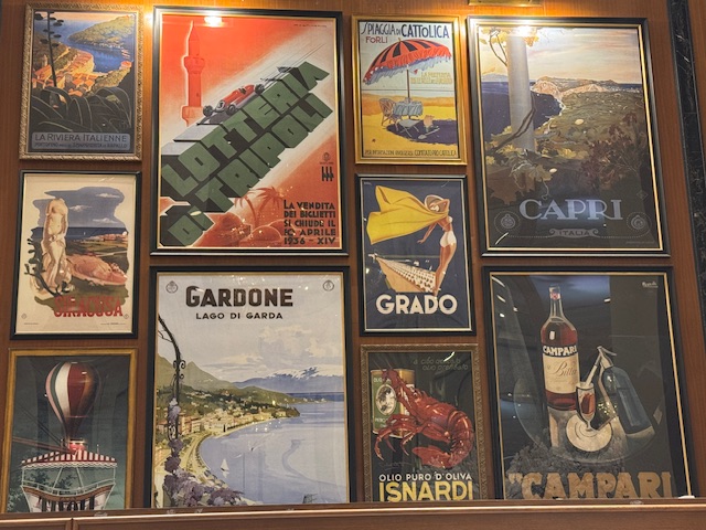 Des affiches italiennes