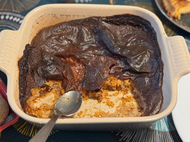 La même teurgoule après l'événement, avec une douzaine de personnes. Il en reste 80 %, mais la peau est devenue presque noir.