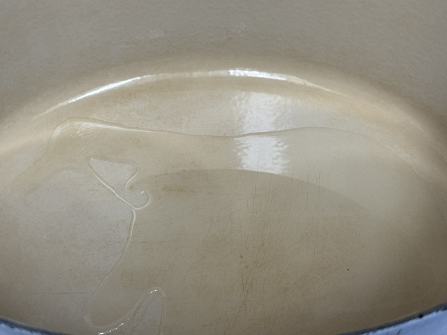 Huile au fond de la cocotte
