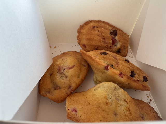 Vue des 4 madeleines avec la boîte ouverte