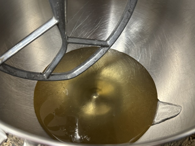 Feuille posée en haut du sirop