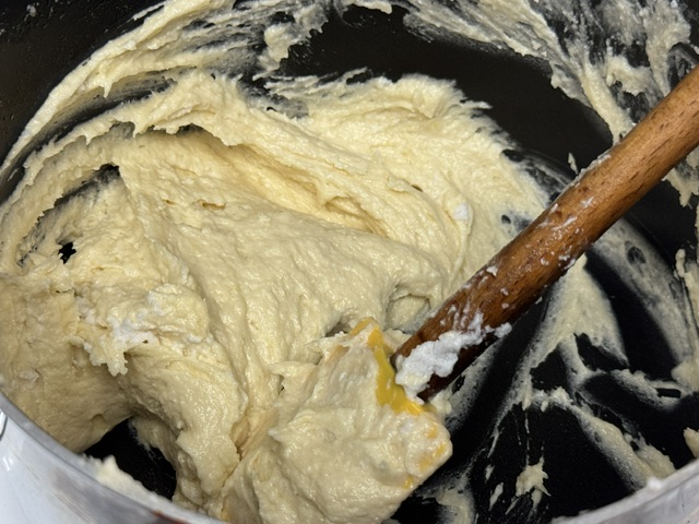 Marmite avec le dernier 1/3 de la pâte