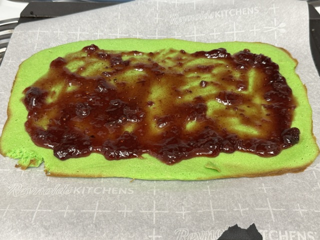 Confiture étalée partout