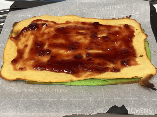 Confiture étalée partout