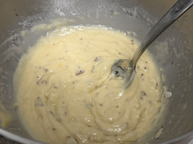 Pate avec les amandes effilées partout