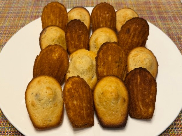 Madeleines au citron et aux amandes